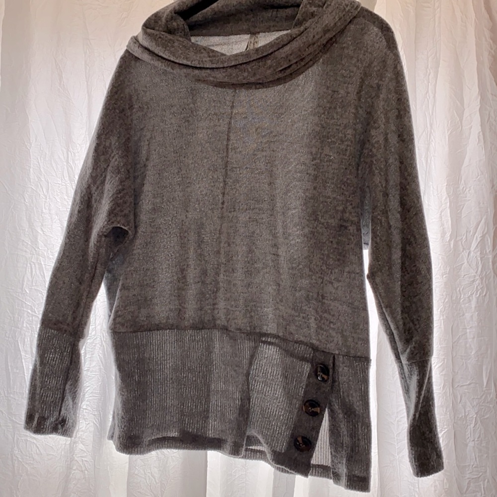 Cowell Necked Gray Sweater